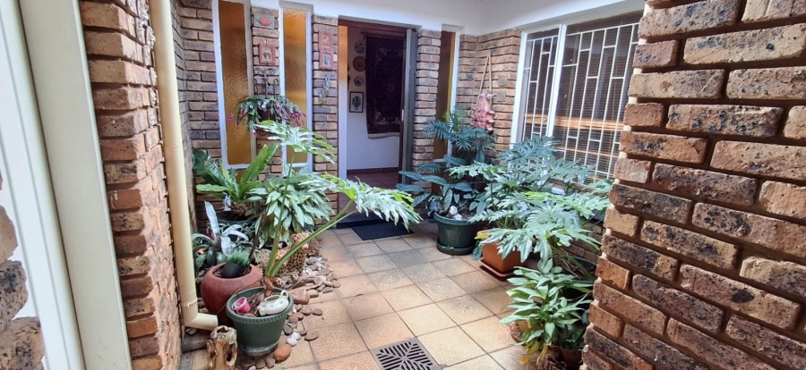 3 Bedroom Property for Sale in Wonderboom South Gauteng