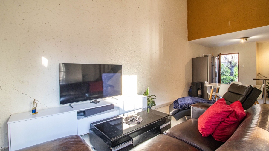 2 Bedroom Property for Sale in Bassonia Rock Gauteng