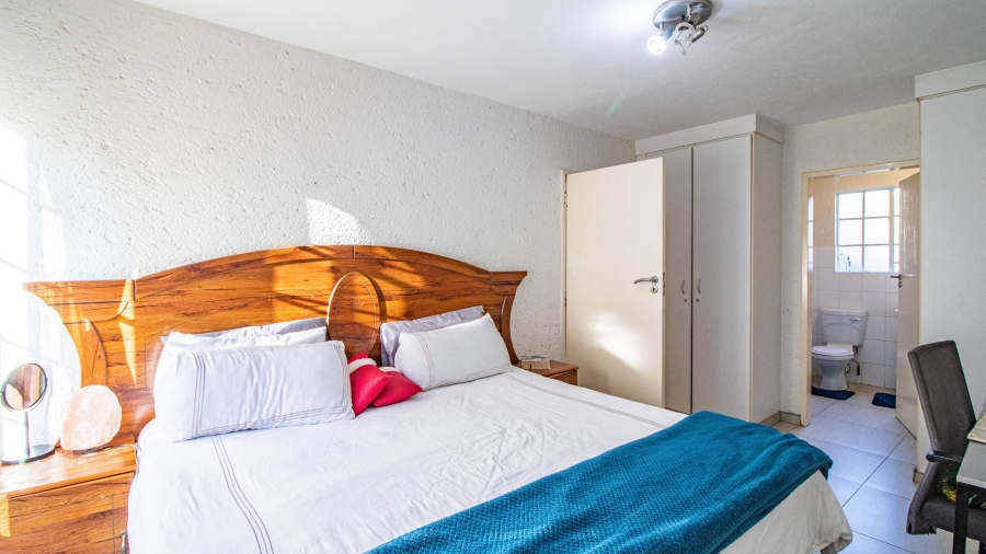 2 Bedroom Property for Sale in Bassonia Rock Gauteng