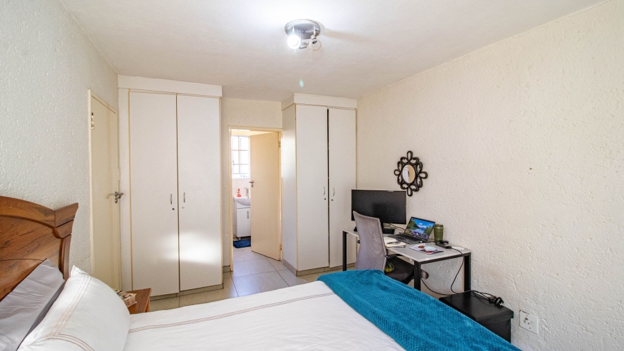 2 Bedroom Property for Sale in Bassonia Rock Gauteng