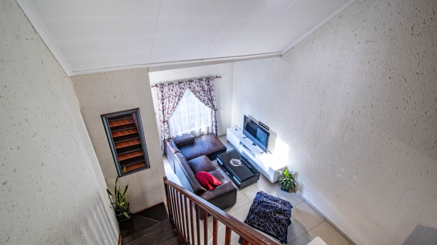 2 Bedroom Property for Sale in Bassonia Rock Gauteng