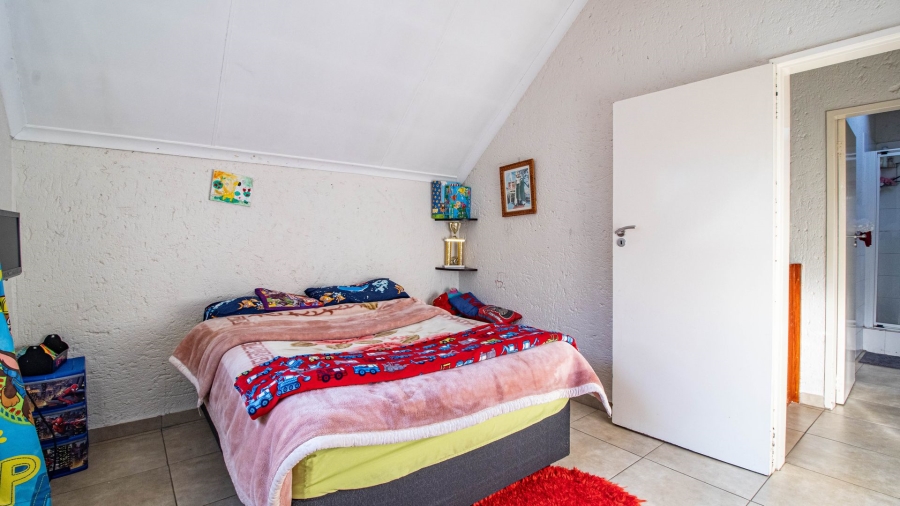 2 Bedroom Property for Sale in Bassonia Rock Gauteng