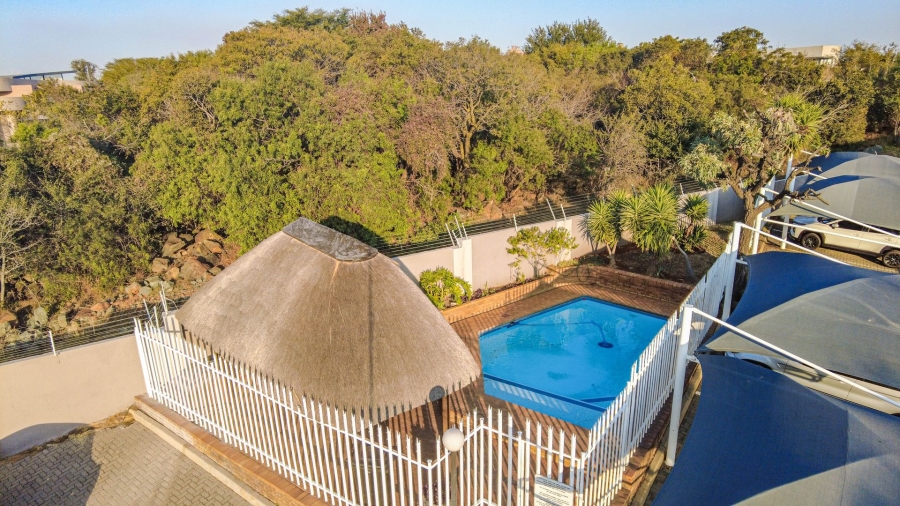 2 Bedroom Property for Sale in Bassonia Rock Gauteng