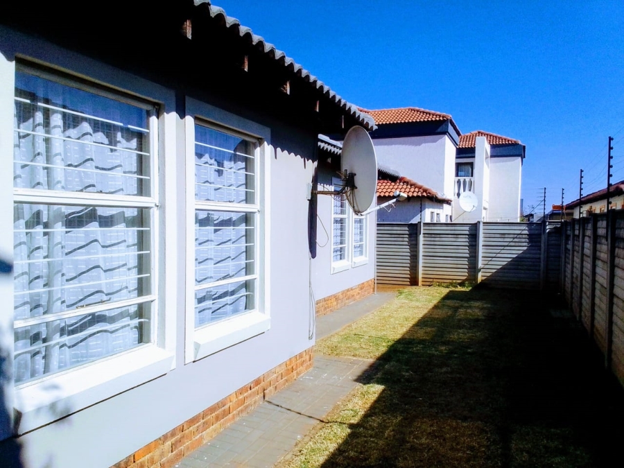 3 Bedroom Property for Sale in Alveda Gauteng