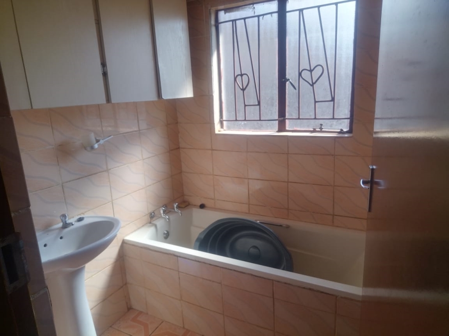 3 Bedroom Property for Sale in Soshanguve A Gauteng