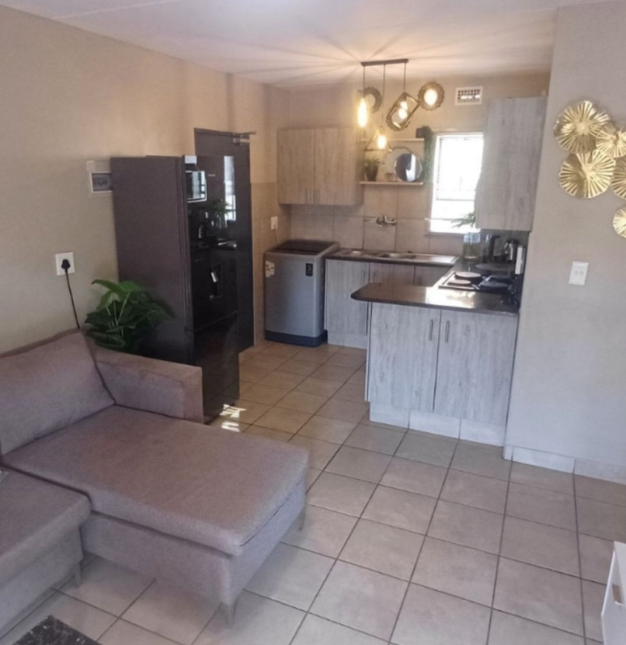 2 Bedroom Property for Sale in Montana Tuine Gauteng