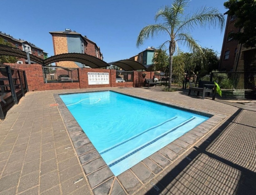 2 Bedroom Property for Sale in Montana Tuine Gauteng