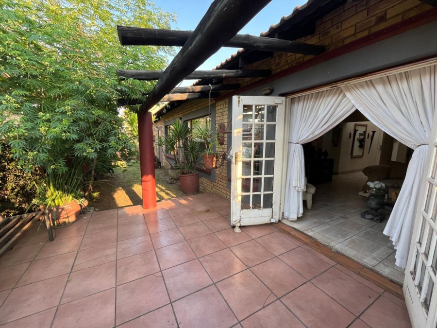 3 Bedroom Property for Sale in Vanderbijlpark SW 5 Gauteng