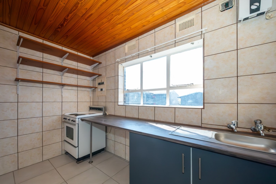 1 Bedroom Property for Sale in Edenvale Central Gauteng