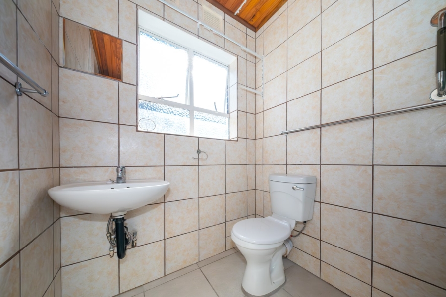 1 Bedroom Property for Sale in Edenvale Central Gauteng