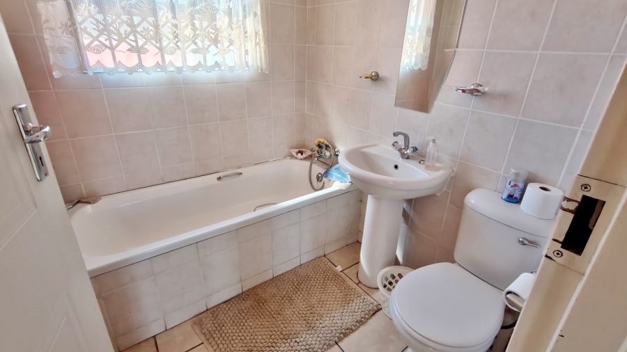 3 Bedroom Property for Sale in Vaal Marina Gauteng