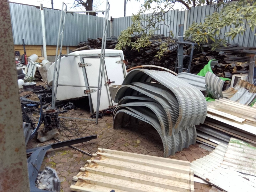 Commercial Property for Sale in Rhodesfield Gauteng