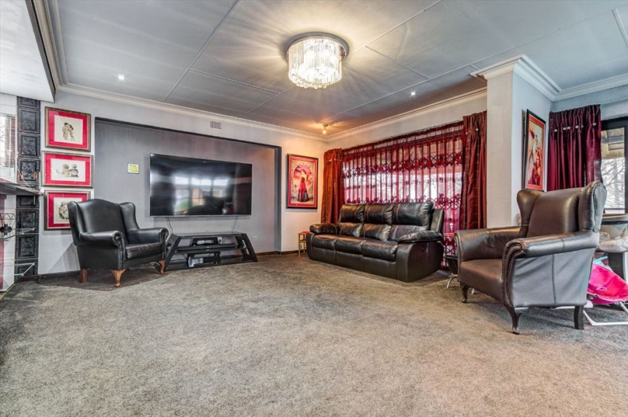 5 Bedroom Property for Sale in Dalpark Ext 1 Gauteng