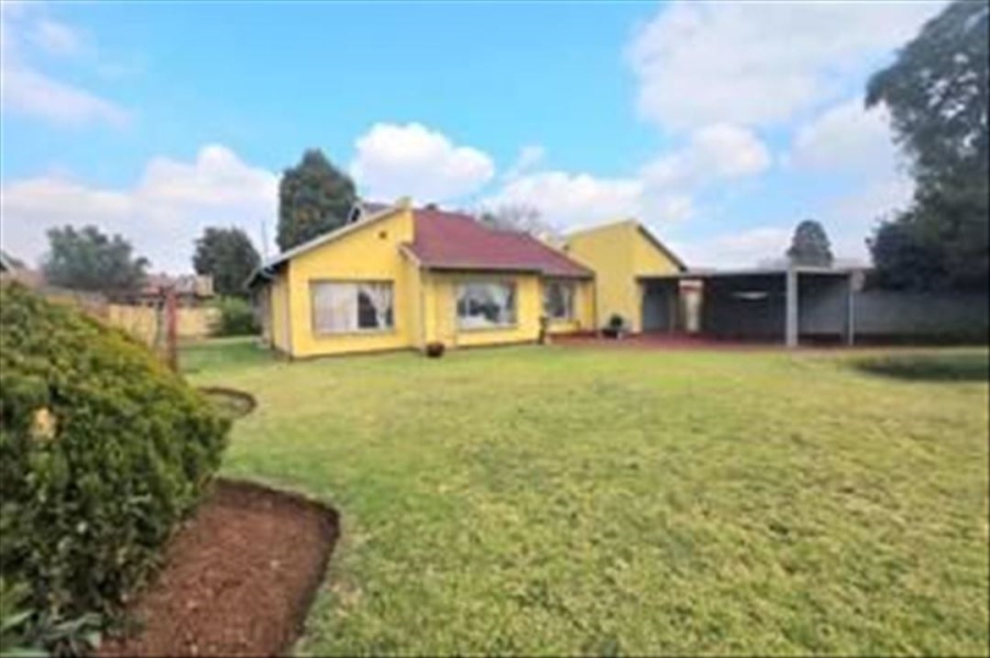 3 Bedroom Property for Sale in Dawn Park Gauteng