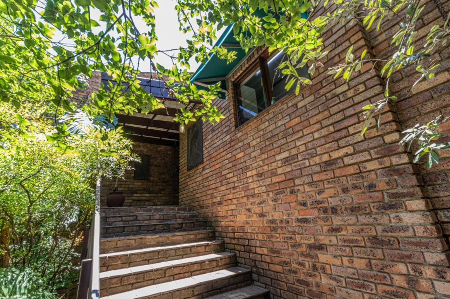 4 Bedroom Property for Sale in Bryanston Gauteng