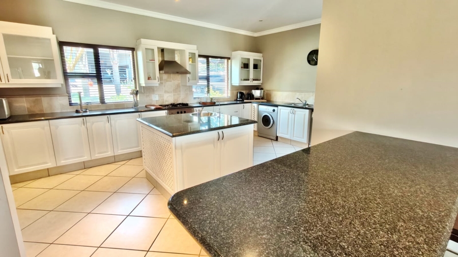 4 Bedroom Property for Sale in Vaal Marina Gauteng