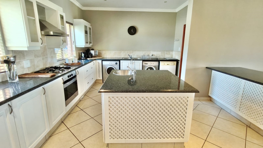 4 Bedroom Property for Sale in Vaal Marina Gauteng