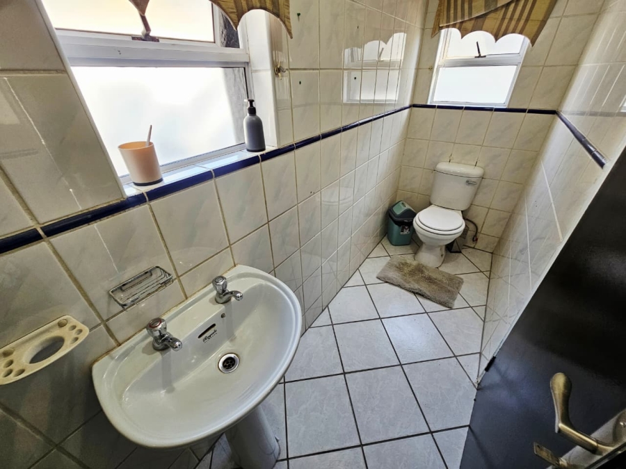 To Let 4 Bedroom Property for Rent in Eldoraigne Gauteng