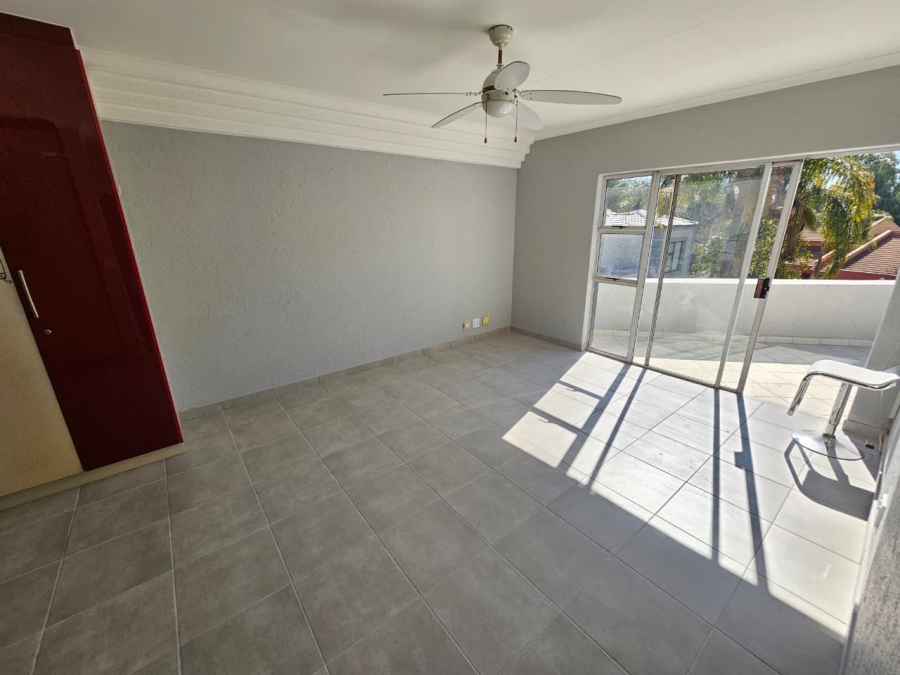 To Let 4 Bedroom Property for Rent in Eldoraigne Gauteng
