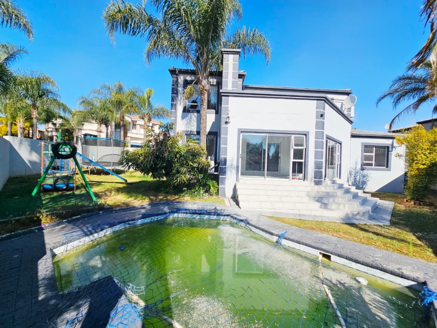 To Let 4 Bedroom Property for Rent in Eldoraigne Gauteng