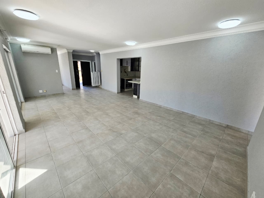To Let 4 Bedroom Property for Rent in Eldoraigne Gauteng