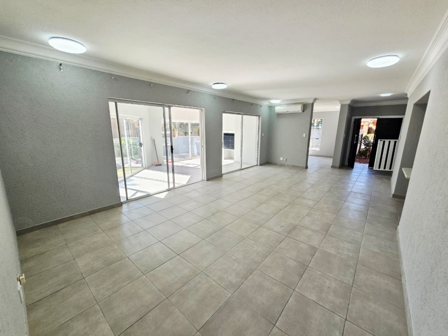 To Let 4 Bedroom Property for Rent in Eldoraigne Gauteng