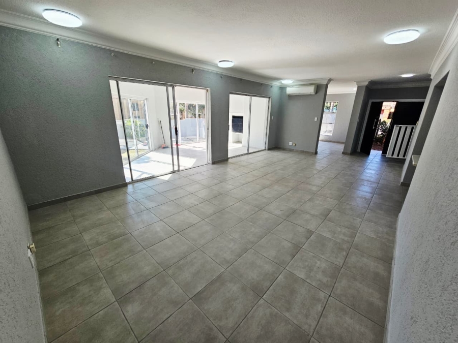 To Let 4 Bedroom Property for Rent in Eldoraigne Gauteng