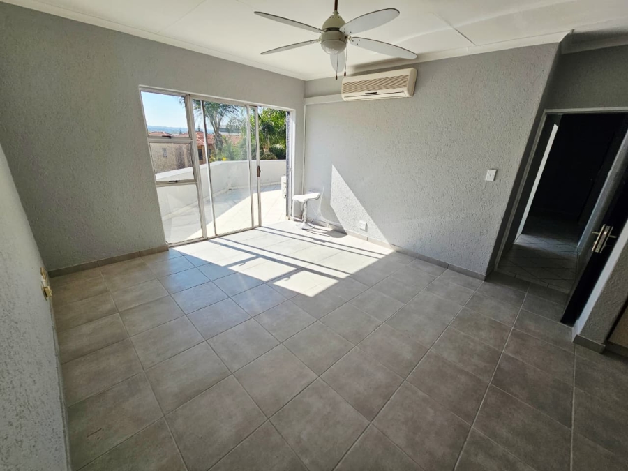 To Let 4 Bedroom Property for Rent in Eldoraigne Gauteng