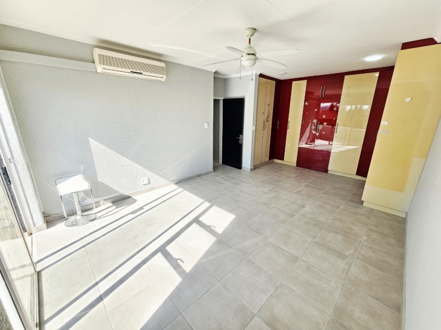 To Let 4 Bedroom Property for Rent in Eldoraigne Gauteng