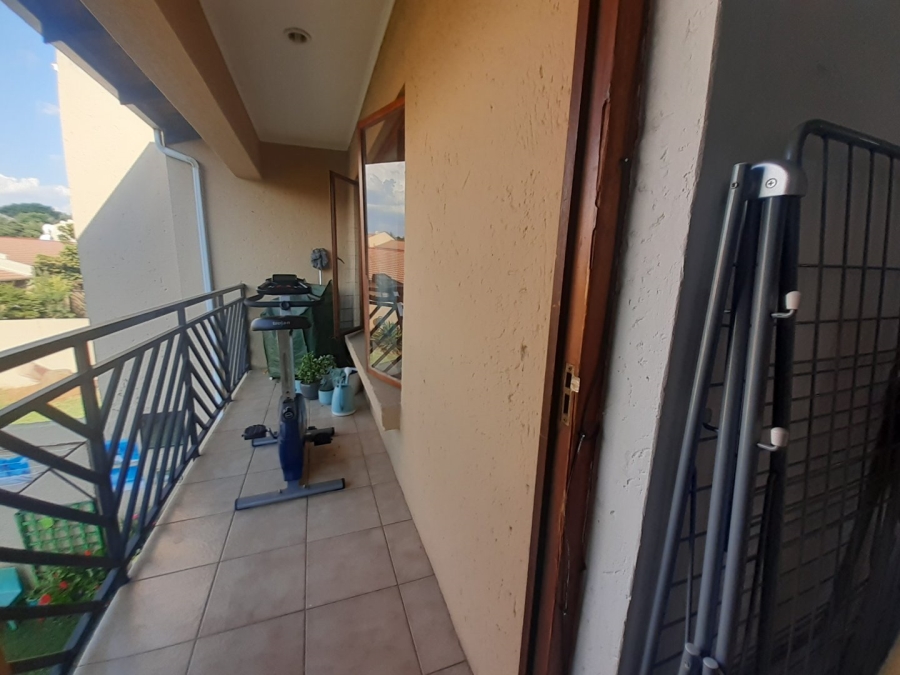 2 Bedroom Property for Sale in Fairland Gauteng