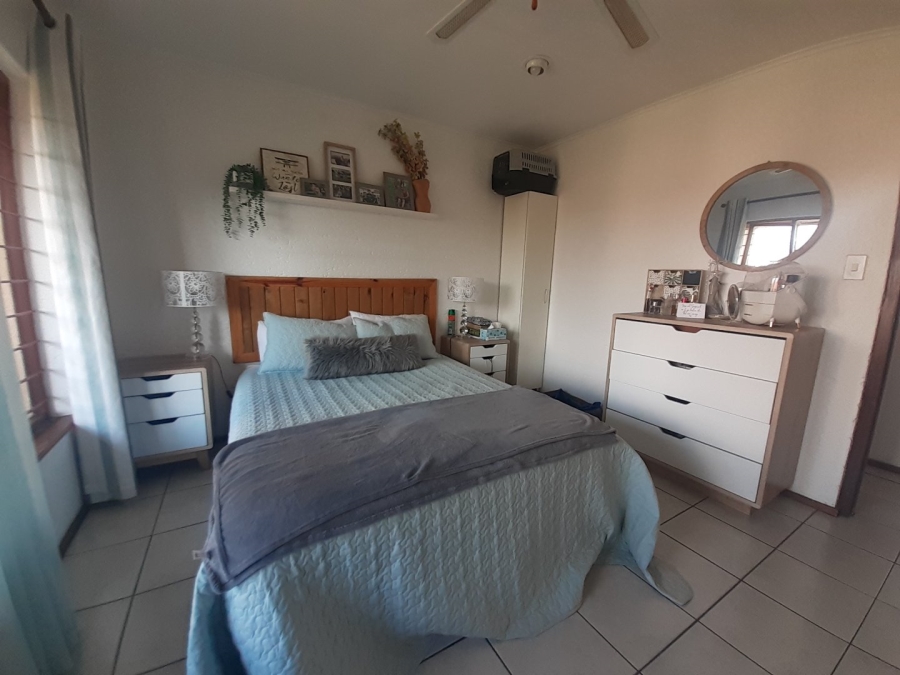 2 Bedroom Property for Sale in Fairland Gauteng