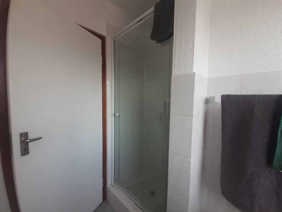 2 Bedroom Property for Sale in Fairland Gauteng