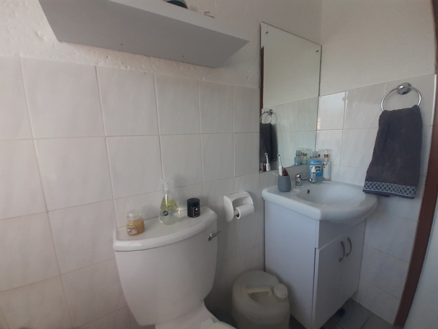 2 Bedroom Property for Sale in Fairland Gauteng