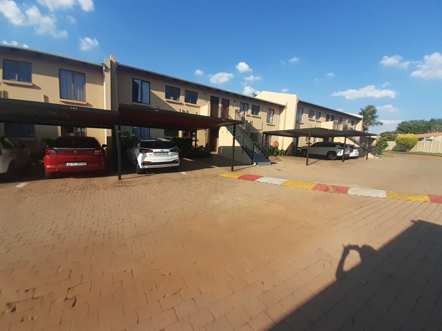 2 Bedroom Property for Sale in Fairland Gauteng