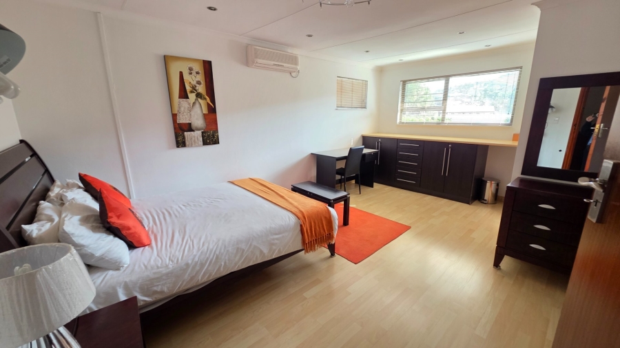 5 Bedroom Property for Sale in Laudium Gauteng