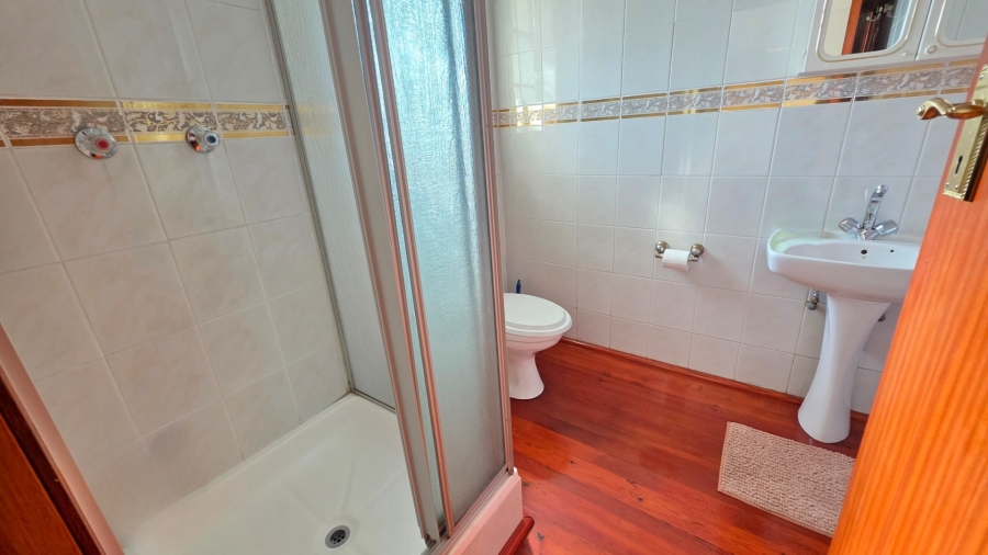 5 Bedroom Property for Sale in Laudium Gauteng