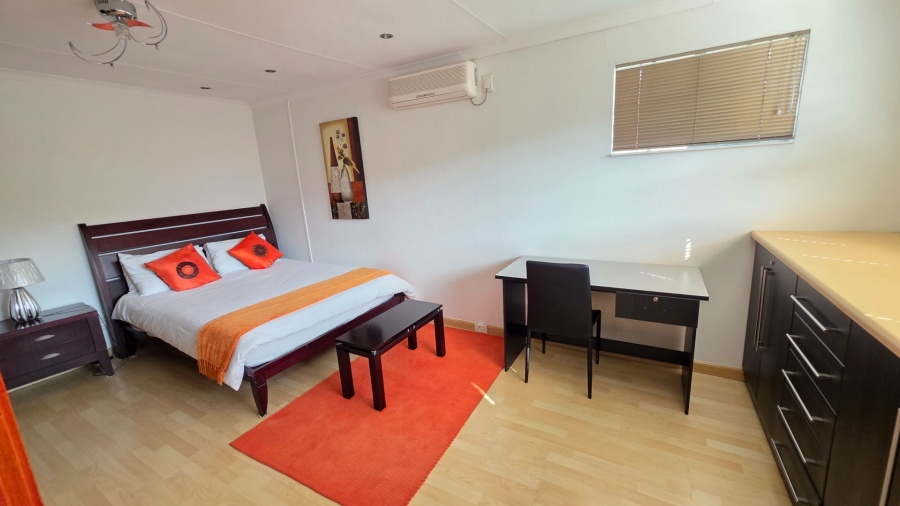 5 Bedroom Property for Sale in Laudium Gauteng