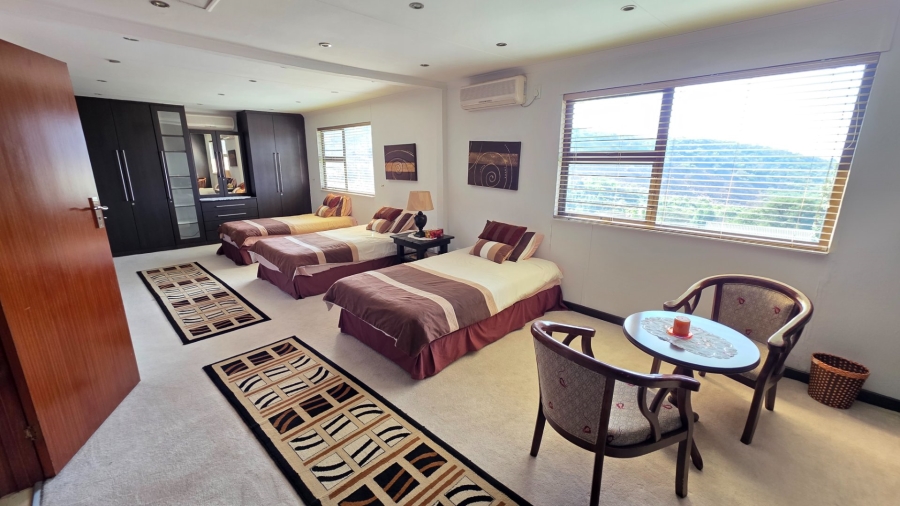 5 Bedroom Property for Sale in Laudium Gauteng
