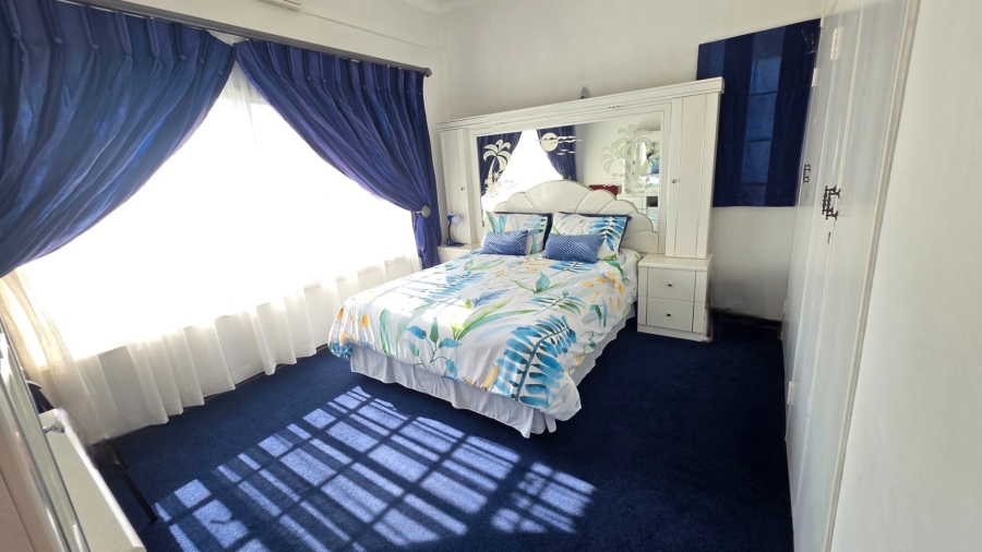 5 Bedroom Property for Sale in Laudium Gauteng