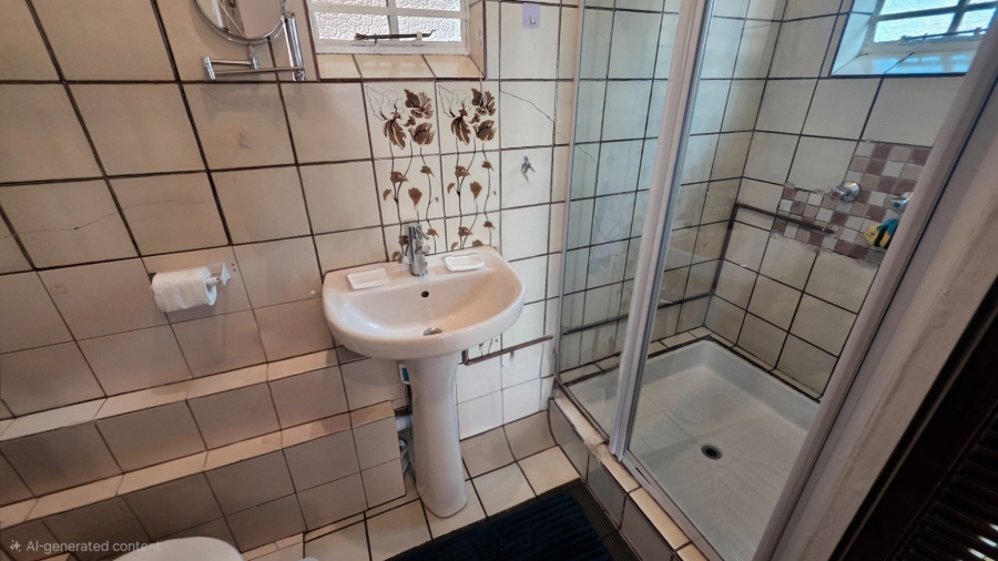 5 Bedroom Property for Sale in Laudium Gauteng