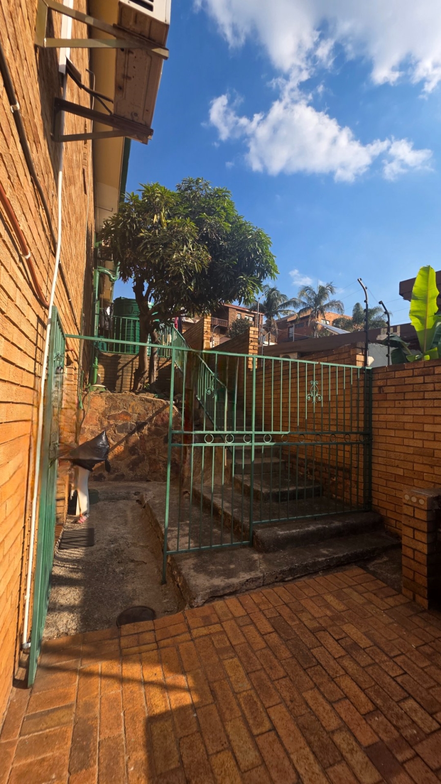 5 Bedroom Property for Sale in Laudium Gauteng