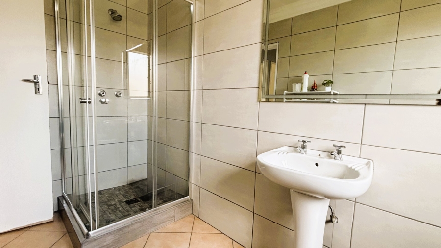 2 Bedroom Property for Sale in Eco Park Gauteng