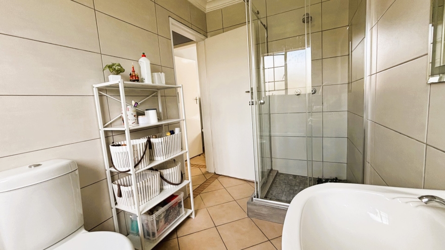 2 Bedroom Property for Sale in Eco Park Gauteng