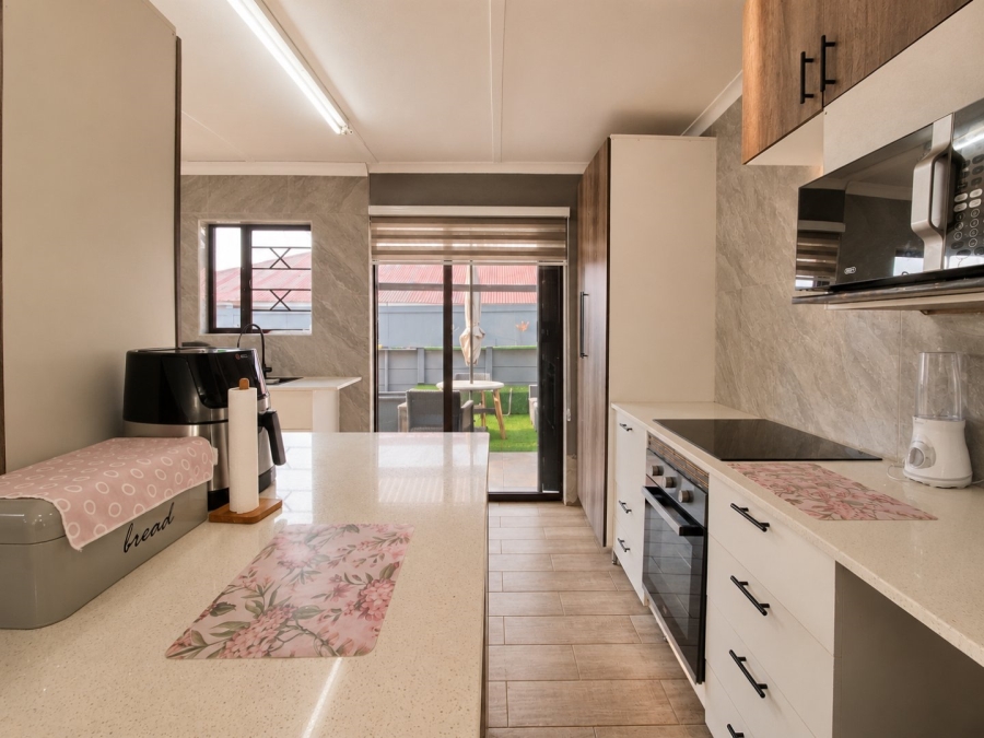 3 Bedroom Property for Sale in Klopperpark Gauteng