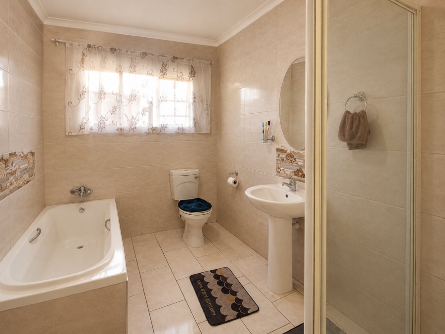 3 Bedroom Property for Sale in Klopperpark Gauteng