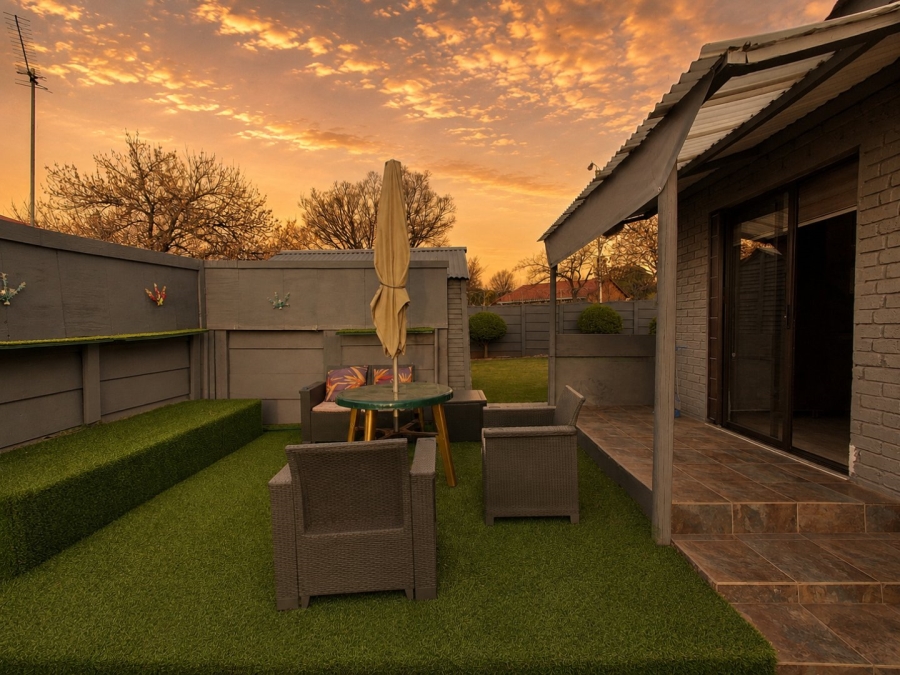 3 Bedroom Property for Sale in Klopperpark Gauteng