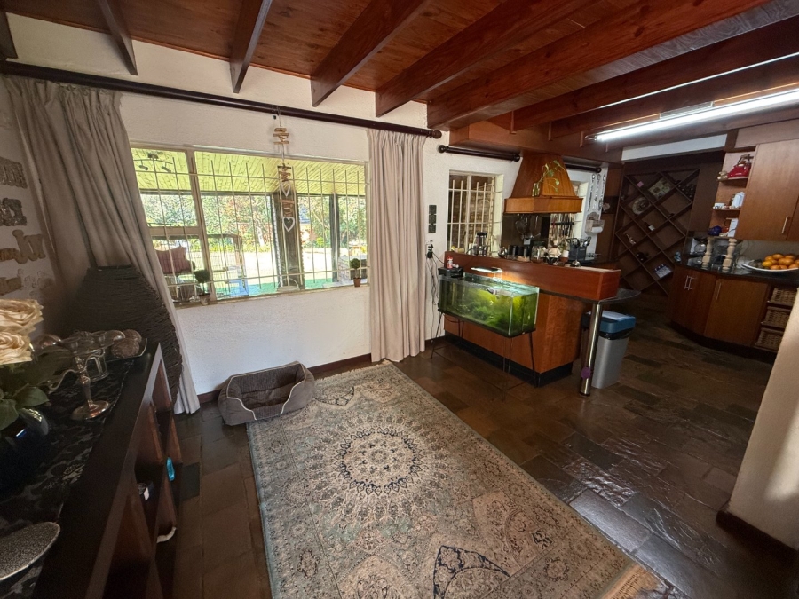 5 Bedroom Property for Sale in Zwartkop Gauteng