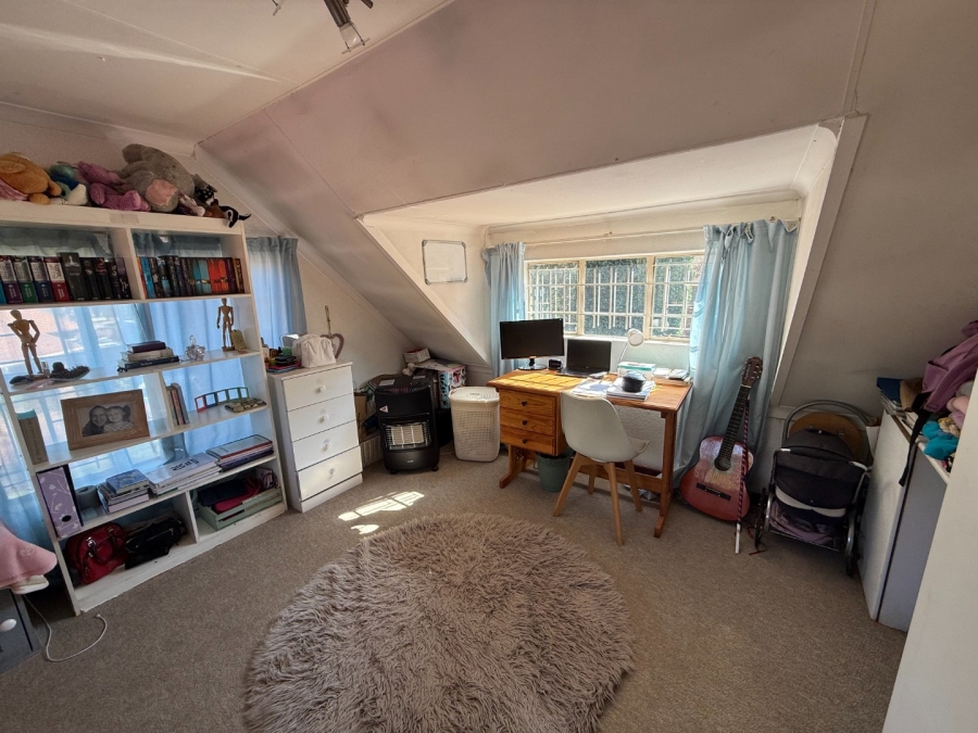 5 Bedroom Property for Sale in Zwartkop Gauteng