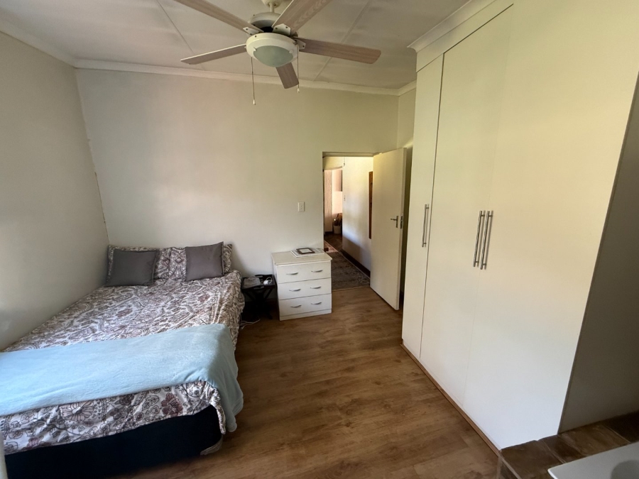 5 Bedroom Property for Sale in Zwartkop Gauteng