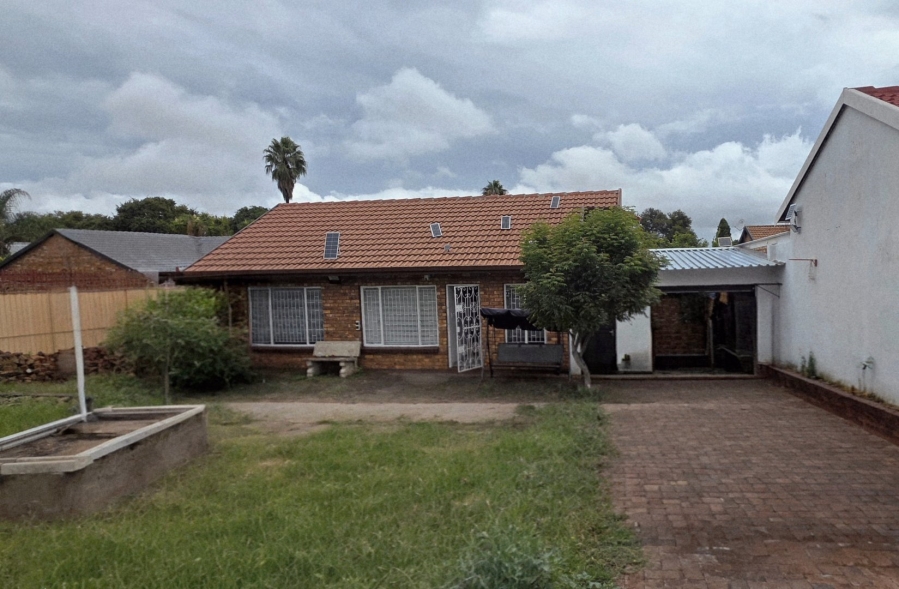 3 Bedroom Property for Sale in Erasmia Gauteng
